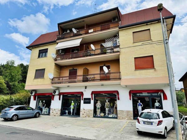 appartamento in vendita a Veroli in zona Sant'Angelo in Villa