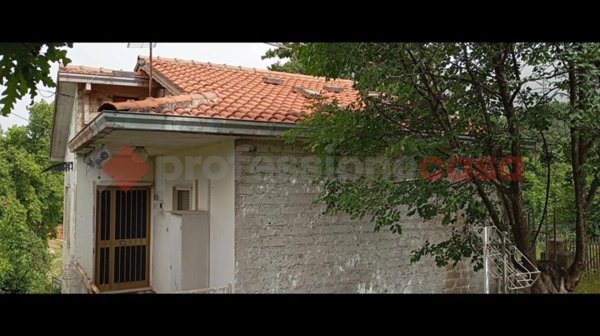 casa indipendente in vendita a Veroli