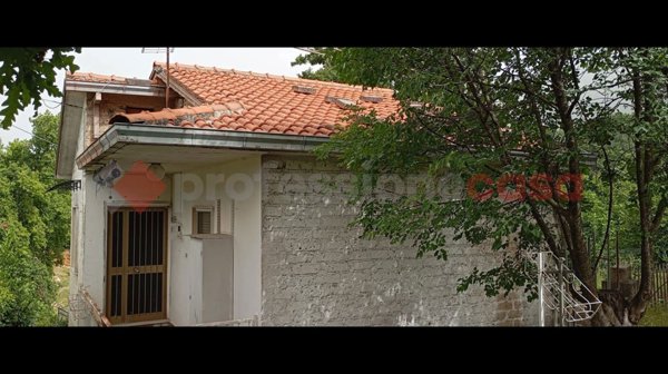 casa indipendente in vendita a Veroli