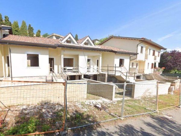 casa indipendente in vendita a Veroli