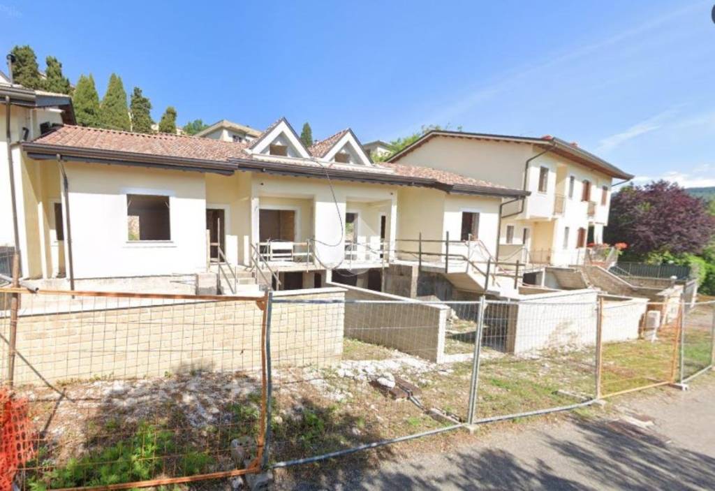 casa indipendente in vendita a Veroli
