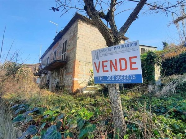 casa indipendente in vendita a Veroli in zona Giglio