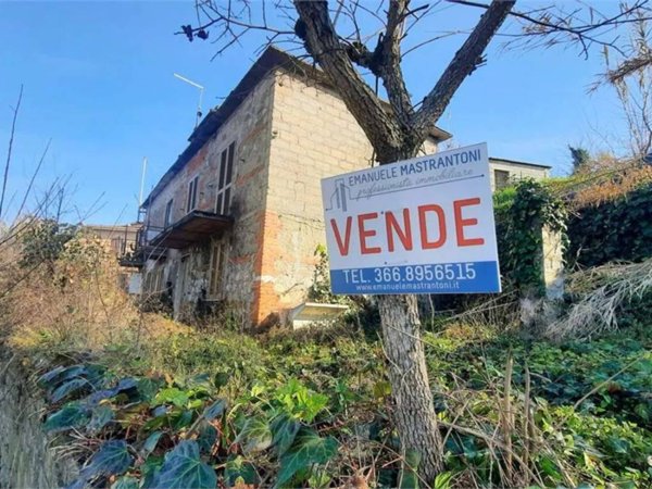 casa indipendente in vendita a Veroli in zona Giglio