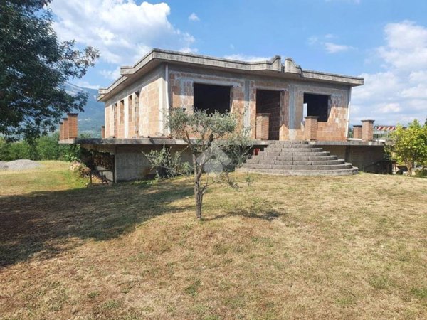 casa indipendente in vendita a Veroli