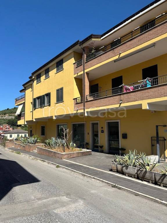 appartamento in vendita a Veroli in zona Giglio