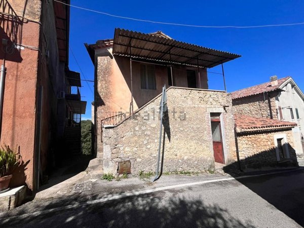 appartamento in vendita a Veroli in zona Colleberardi
