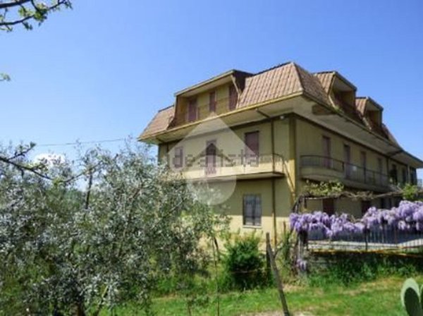 appartamento in vendita a Veroli in zona Castelmassimo