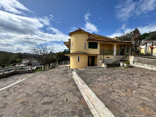 casa indipendente in vendita a Veroli