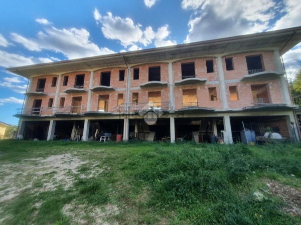 casa indipendente in vendita a Veroli in zona Giglio