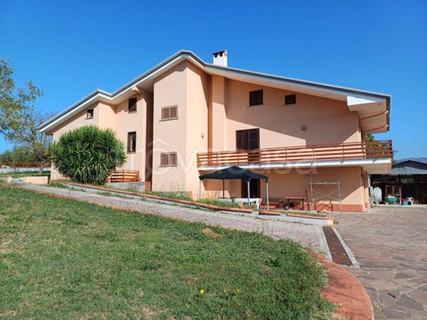 casa indipendente in vendita a Veroli in zona Castelmassimo