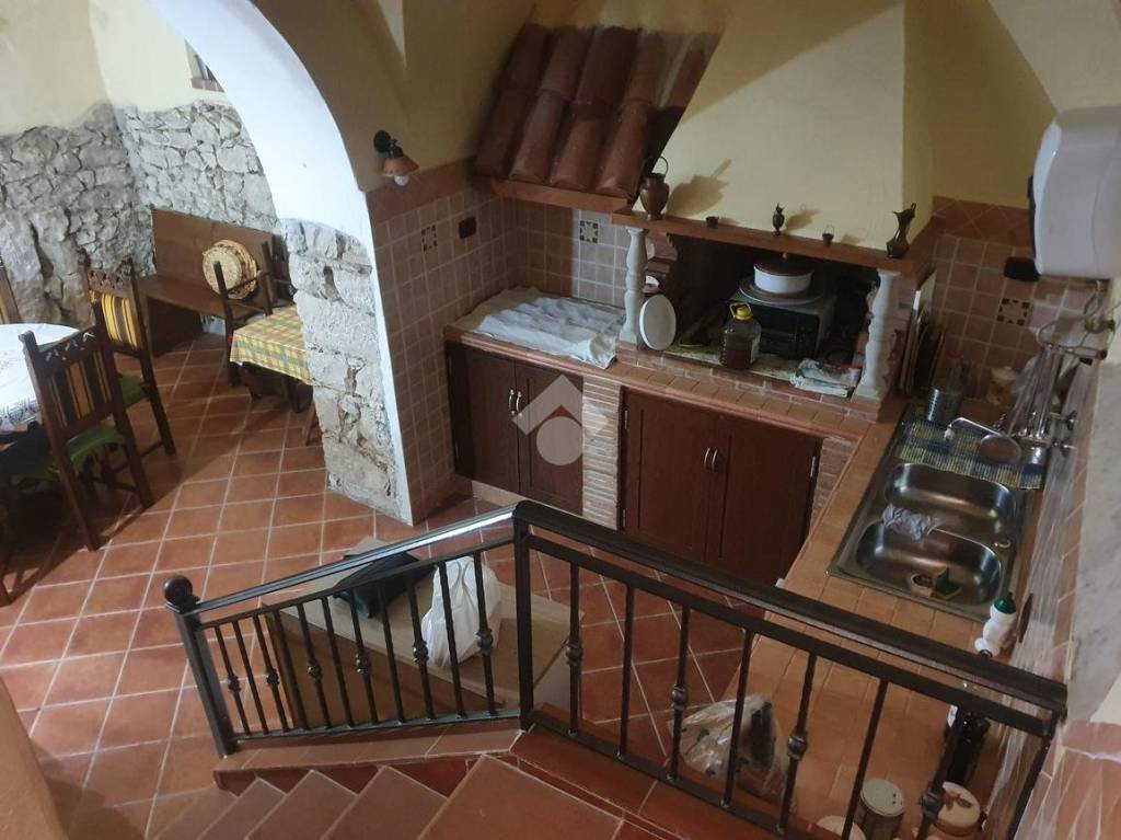 appartamento in vendita a Veroli in zona Case Scaccia