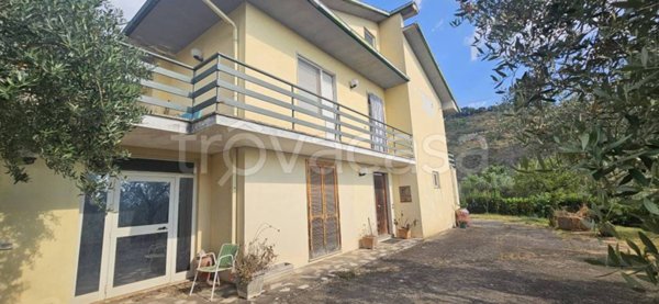 casa indipendente in vendita a Veroli