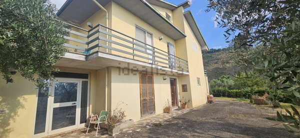 casa indipendente in vendita a Veroli