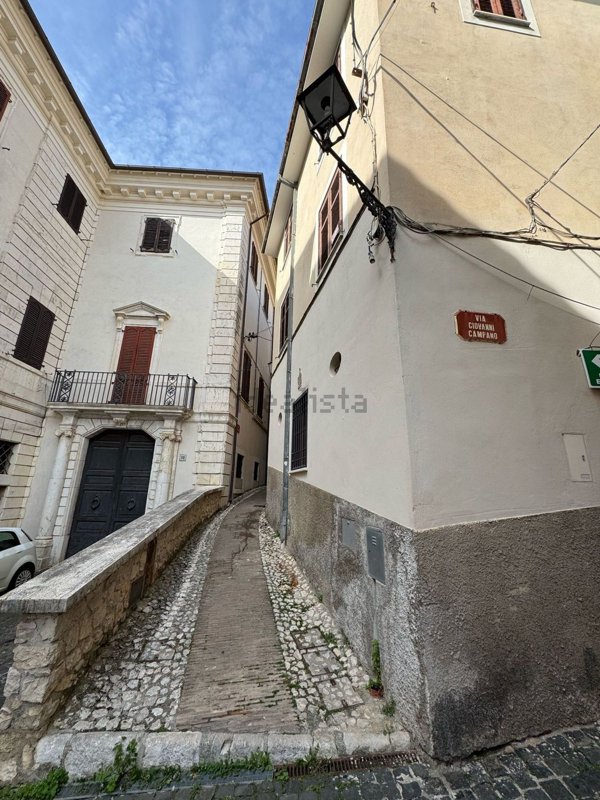 casa indipendente in vendita a Veroli