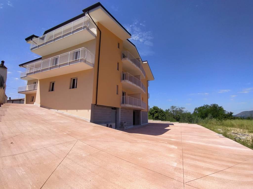 appartamento in vendita a Veroli in zona Castelmassimo