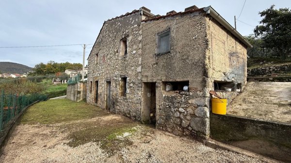 casa indipendente in vendita a Veroli