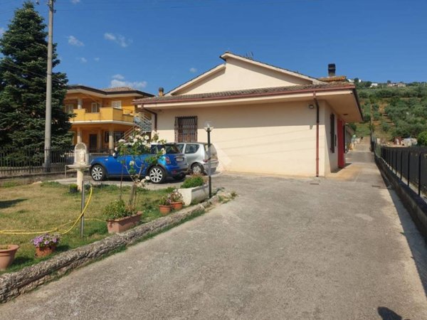 casa indipendente in vendita a Veroli in zona San Giuseppe le Prata