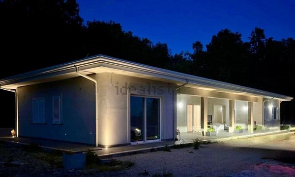 casa indipendente in vendita a Veroli in zona Santa Francesca