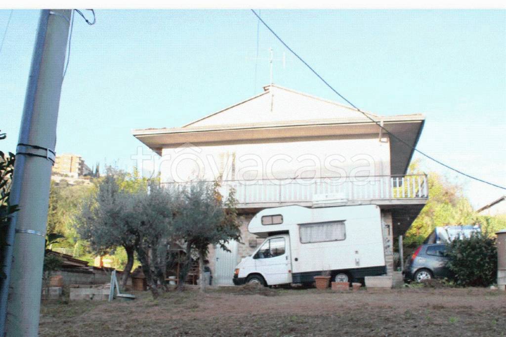 appartamento in vendita a Veroli in zona Madonna degli Angeli