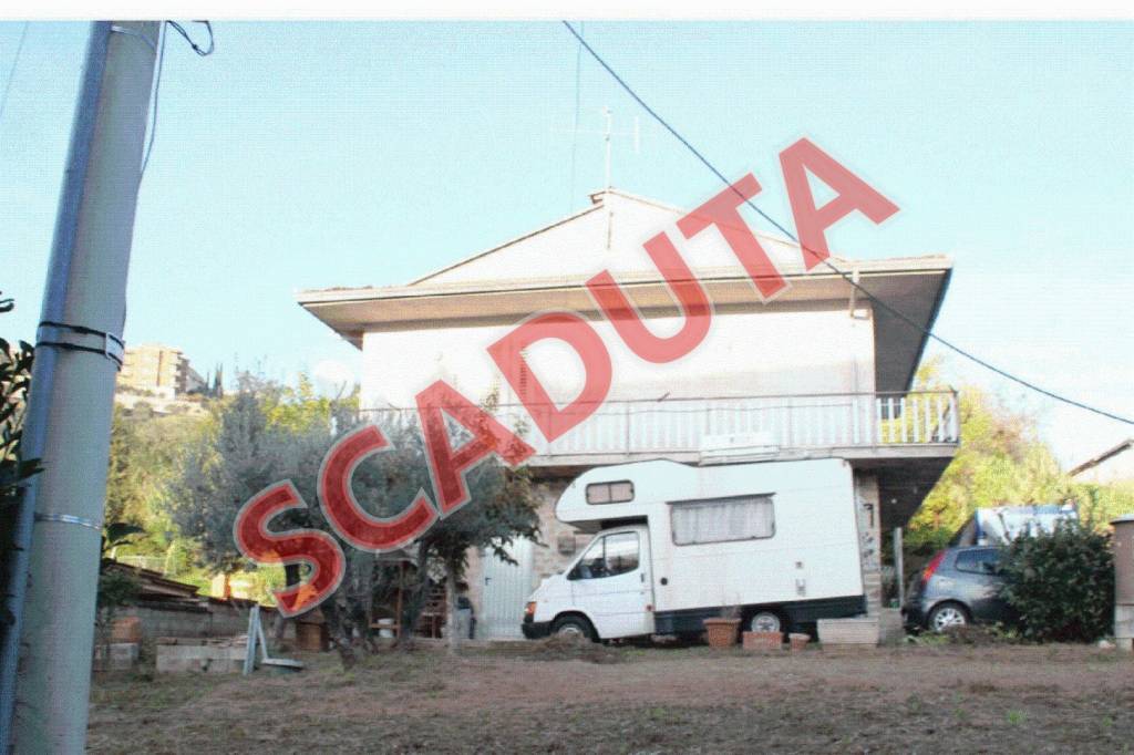 appartamento in vendita a Veroli in zona Madonna degli Angeli