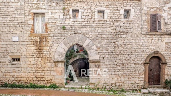 appartamento in vendita a Veroli in zona Case Scaccia