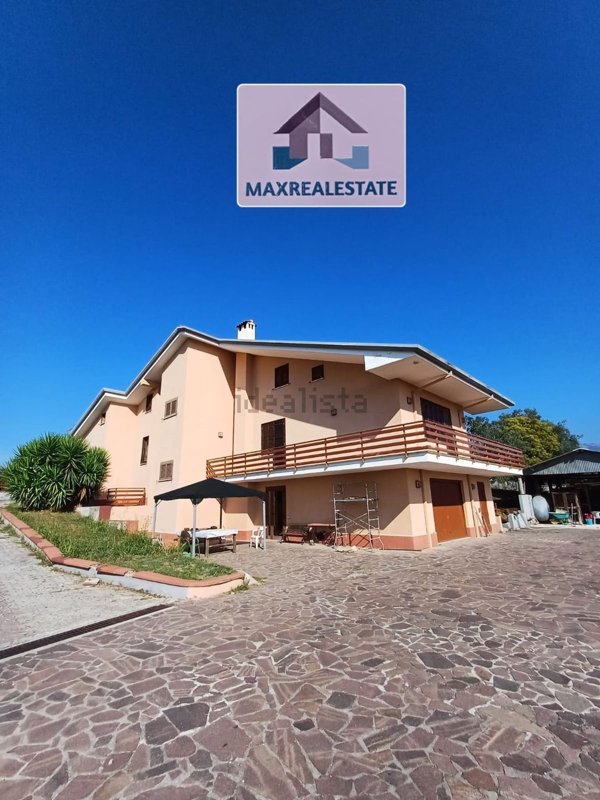 casa indipendente in vendita a Veroli in zona Castelmassimo