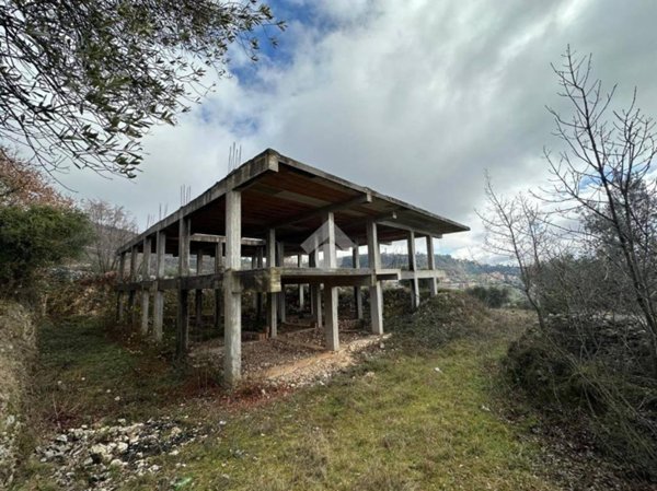 casa indipendente in vendita a Veroli