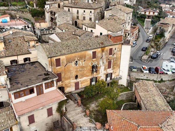 intera palazzina in vendita a Veroli in zona Case Scaccia