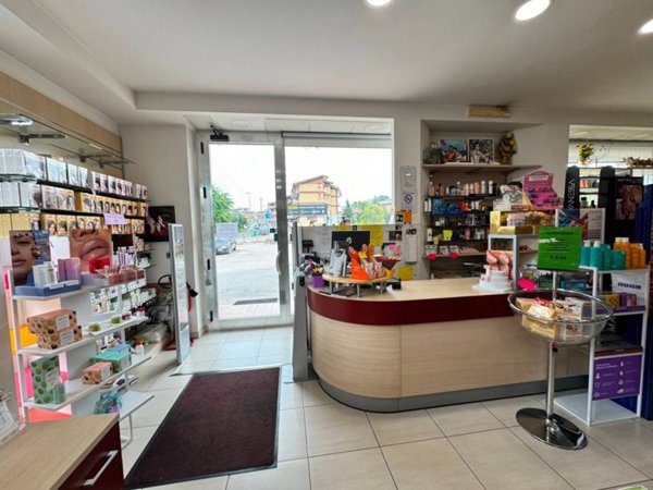 negozio in vendita a Veroli in zona Giglio