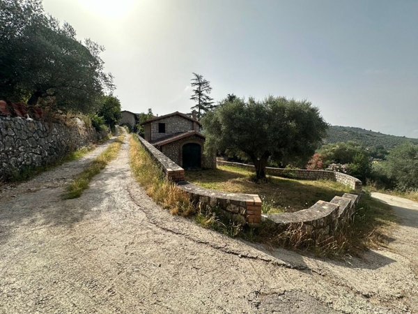 casa indipendente in vendita a Veroli