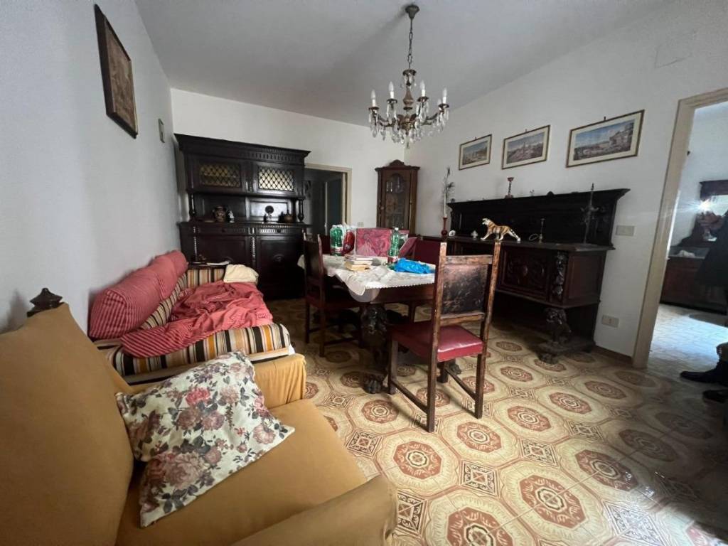 intera palazzina in vendita a Veroli