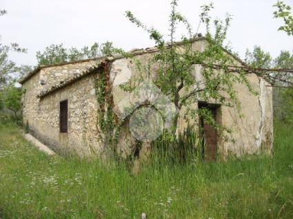 casa indipendente in vendita a Veroli in zona Virano
