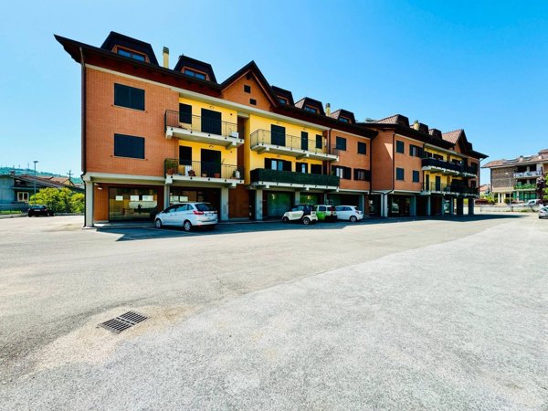 locale commerciale in vendita a Veroli