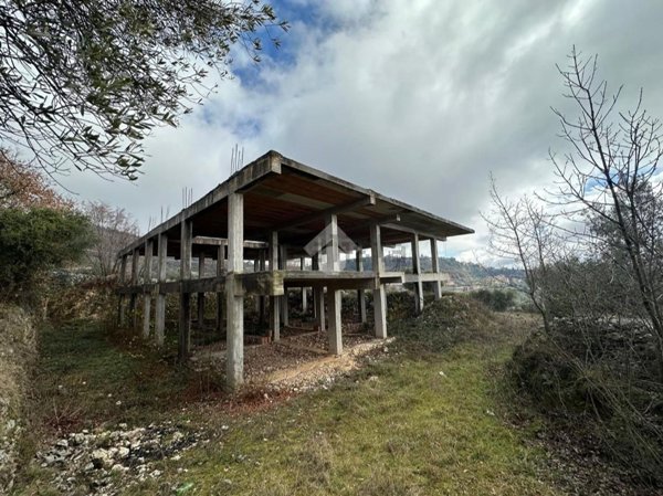 casa indipendente in vendita a Veroli