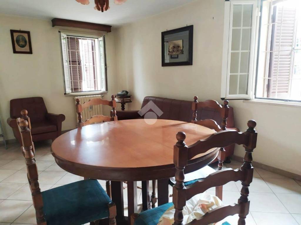 casa indipendente in vendita a Veroli in zona Santa Francesca