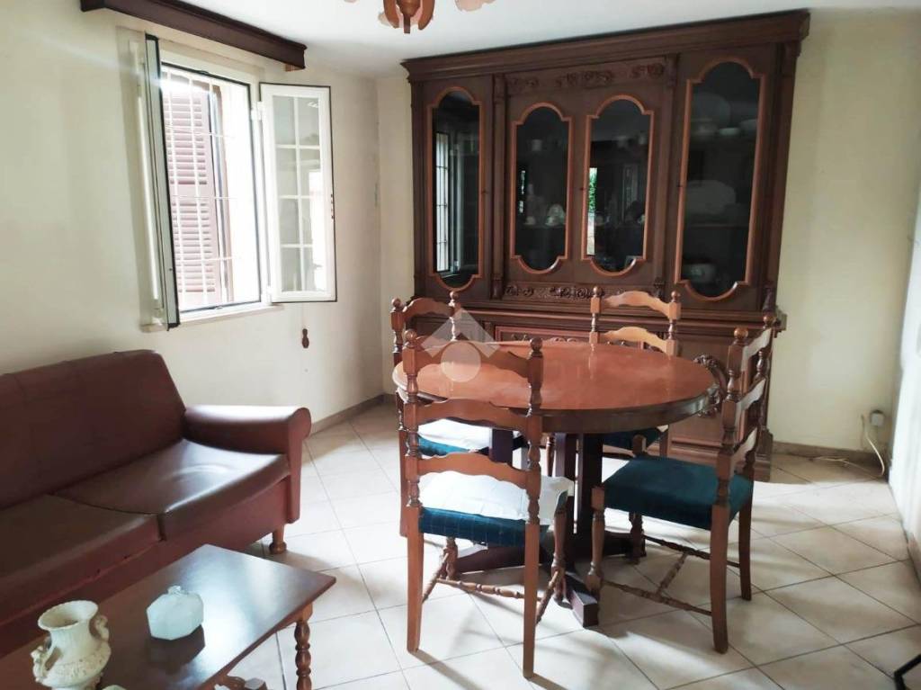 casa indipendente in vendita a Veroli in zona Santa Francesca