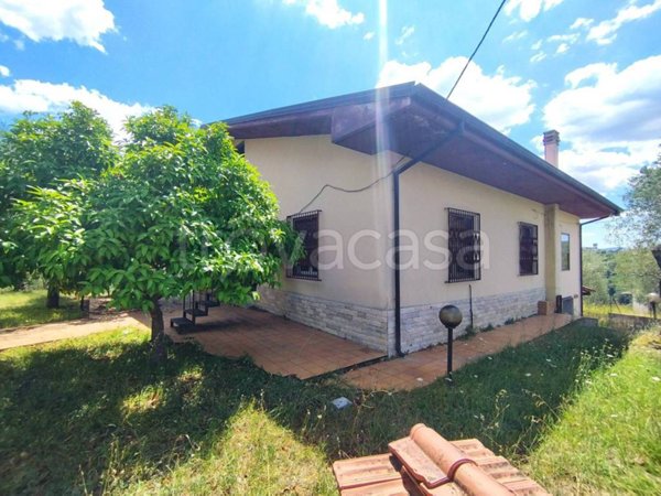 casa indipendente in vendita a Veroli in zona Giglio