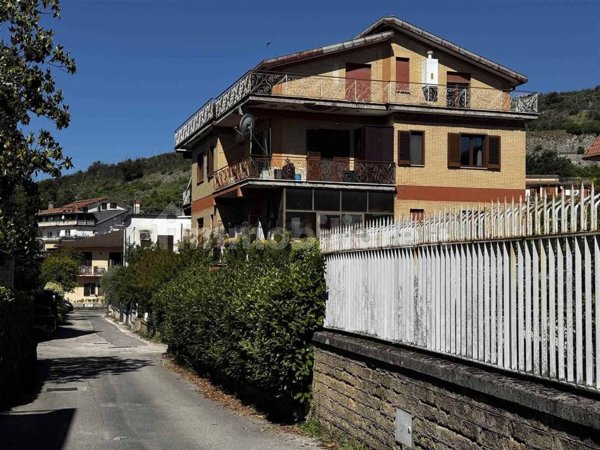 appartamento in vendita a Veroli in zona Giglio
