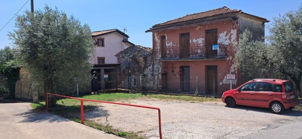 casa indipendente in vendita a Veroli in zona I Cerri