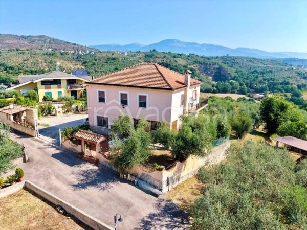 casa indipendente in vendita a Veroli in zona Colle Ciaffone