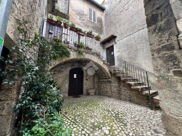 intera palazzina in vendita a Veroli