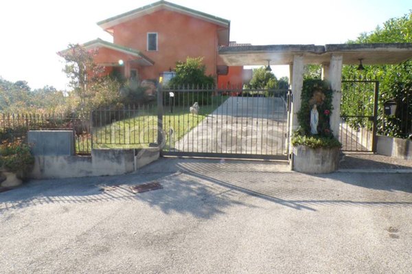 casa indipendente in vendita a Veroli in zona Castelmassimo