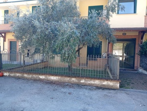appartamento in vendita a Veroli in zona Giglio