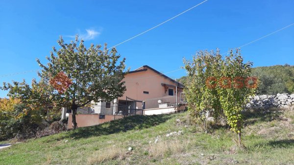 casa indipendente in vendita a Veroli in zona Colle Grosso