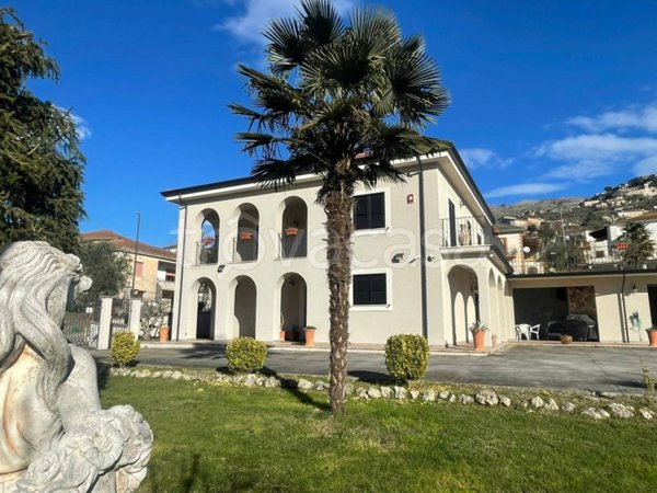 casa indipendente in vendita a Vicalvi