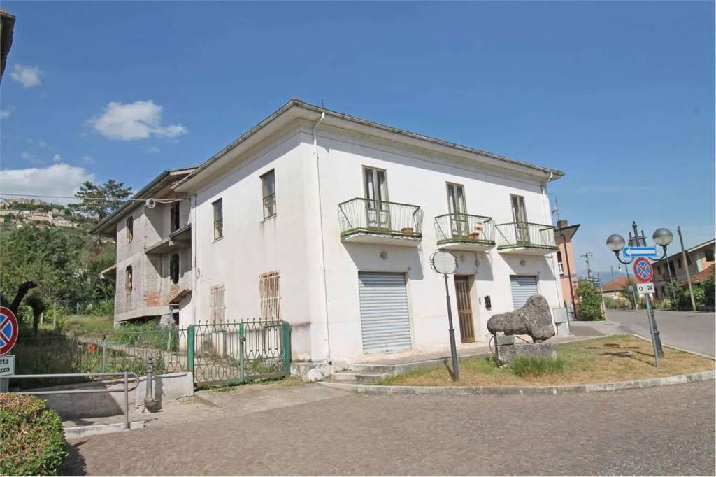 casa indipendente in vendita a Vicalvi