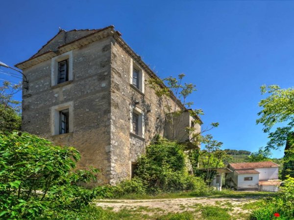 casa indipendente in vendita a Vicalvi