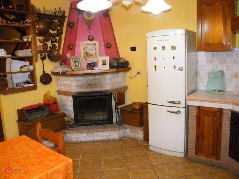 appartamento in vendita a Vico nel Lazio