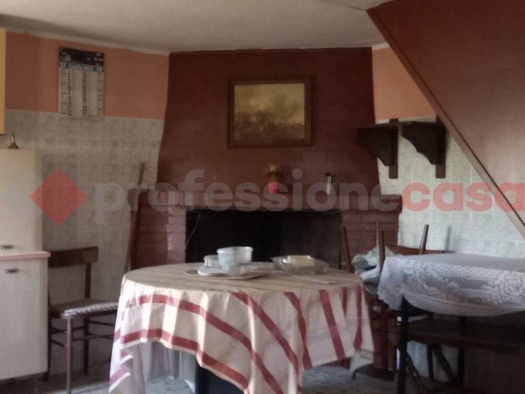 appartamento in vendita a Vico nel Lazio