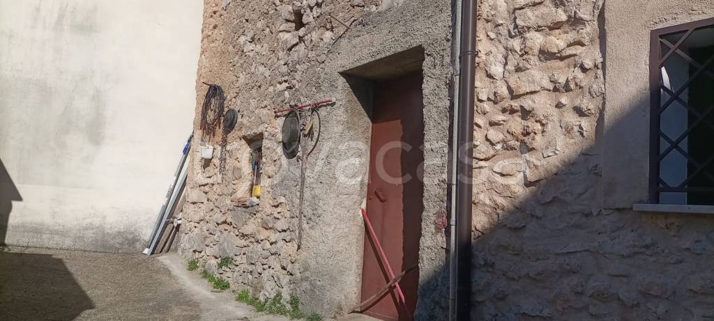 rudere in vendita a Vico nel Lazio